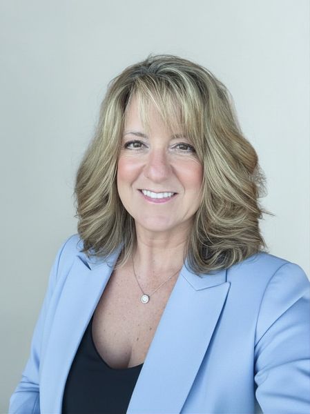 Robin Morton, Salesperson